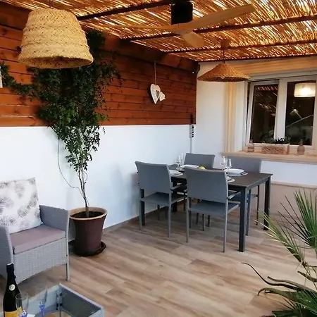 Casa Leti بيت للعطل *